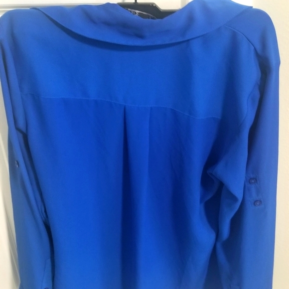 Blouse - Picture 2 of 3